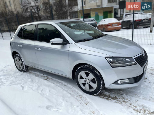 Сірий Шкода Фабія, об'ємом двигуна 1 л та пробігом 217 тис. км за 8000 $, фото 11 на Automoto.ua