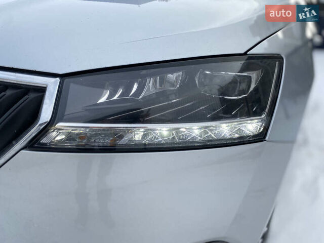 Сірий Шкода Фабія, об'ємом двигуна 1 л та пробігом 217 тис. км за 8000 $, фото 9 на Automoto.ua