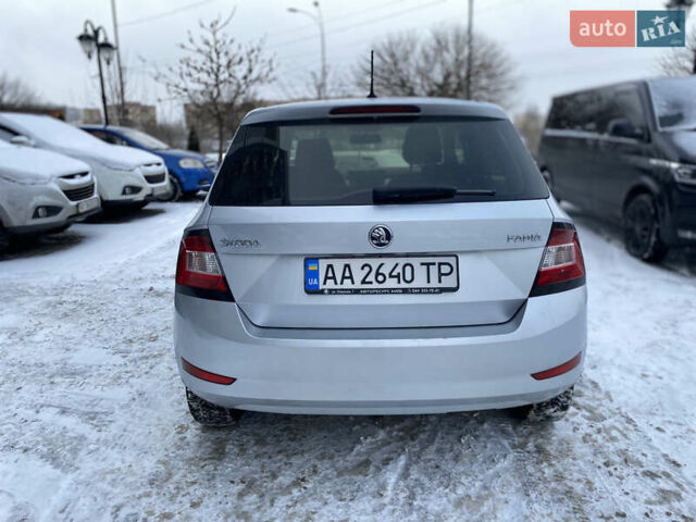 Сірий Шкода Фабія, об'ємом двигуна 1 л та пробігом 217 тис. км за 8000 $, фото 6 на Automoto.ua