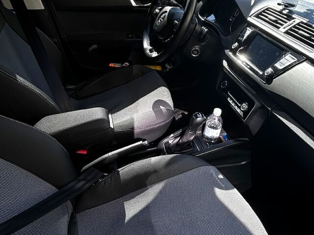 Сірий Шкода Фабія, об'ємом двигуна 1 л та пробігом 108 тис. км за 13000 $, фото 2 на Automoto.ua