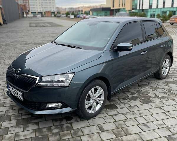 Серый Шкода Фабия, объемом двигателя 1.6 л и пробегом 29 тыс. км за 14500 $, фото 1 на Automoto.ua
