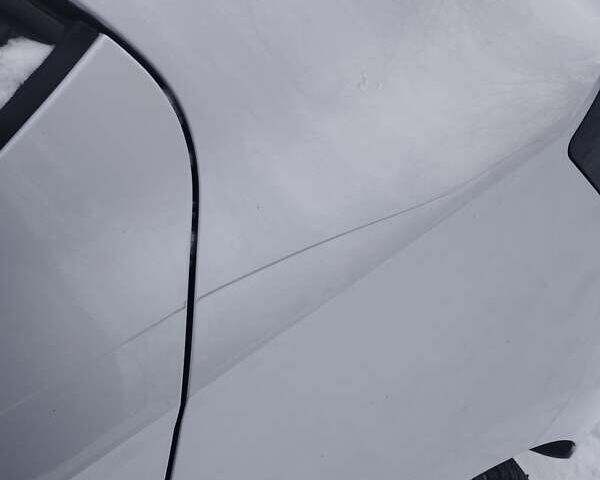 Сірий Шкода Фабія, об'ємом двигуна 1 л та пробігом 66 тис. км за 13100 $, фото 11 на Automoto.ua