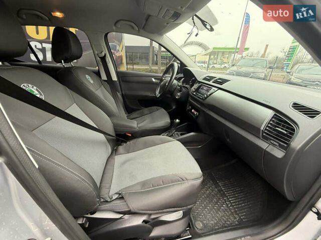 Серый Шкода Фабия, объемом двигателя 1 л и пробегом 112 тыс. км за 11999 $, фото 22 на Automoto.ua