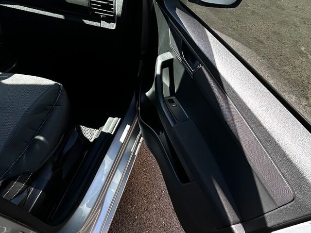 Сірий Шкода Фабія, об'ємом двигуна 1 л та пробігом 108 тис. км за 13000 $, фото 4 на Automoto.ua