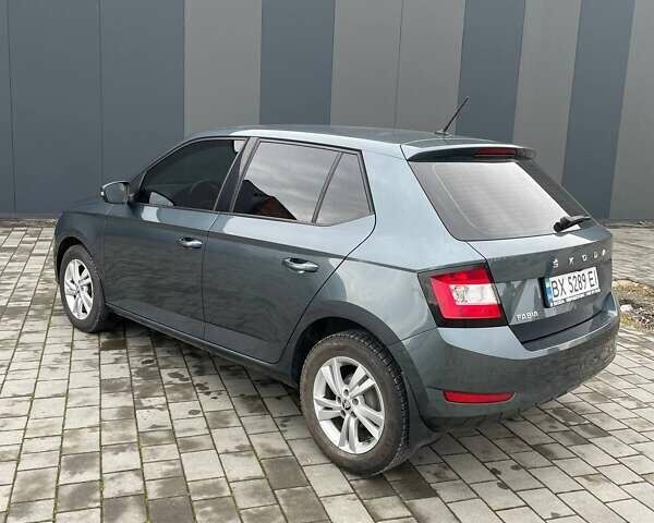 Серый Шкода Фабия, объемом двигателя 1.6 л и пробегом 29 тыс. км за 14500 $, фото 4 на Automoto.ua