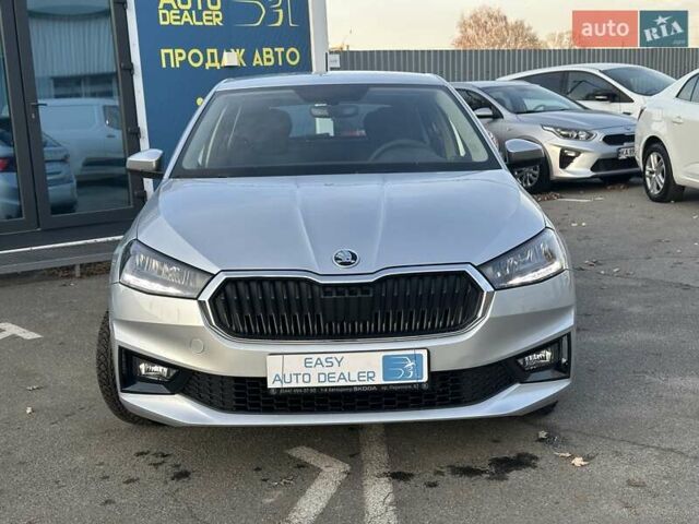 Серый Шкода Фабия, объемом двигателя 1 л и пробегом 61 тыс. км за 13990 $, фото 2 на Automoto.ua