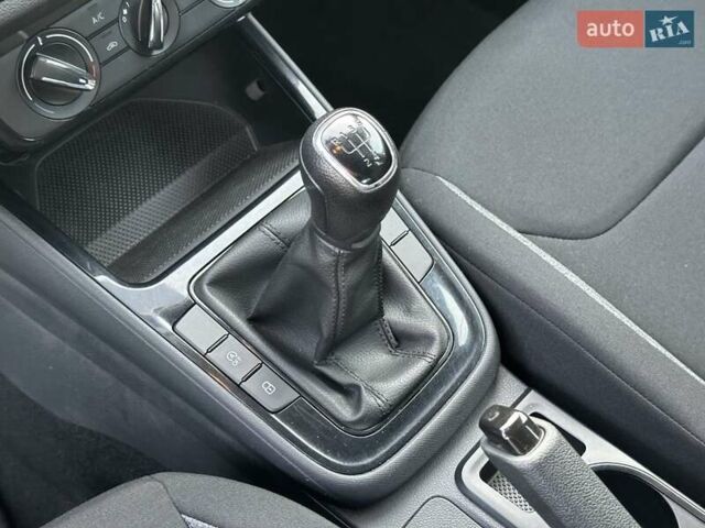 Серый Шкода Фабия, объемом двигателя 1 л и пробегом 61 тыс. км за 13990 $, фото 27 на Automoto.ua