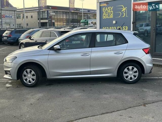 Серый Шкода Фабия, объемом двигателя 1 л и пробегом 61 тыс. км за 13990 $, фото 8 на Automoto.ua