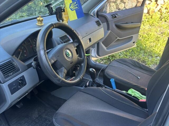 Сірий Шкода Фабія, об'ємом двигуна 1.4 л та пробігом 3 тис. км за 3500 $, фото 1 на Automoto.ua