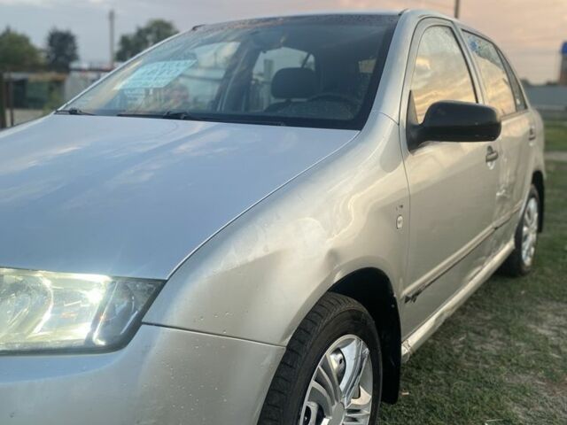 Серый Шкода Фабия, объемом двигателя 1.4 л и пробегом 3 тыс. км за 1543 $, фото 5 на Automoto.ua