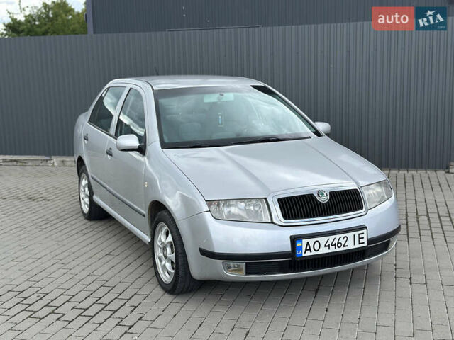 Серый Шкода Фабия, объемом двигателя 1.39 л и пробегом 323 тыс. км за 2700 $, фото 3 на Automoto.ua