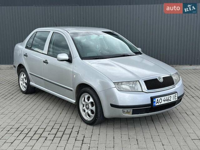 Серый Шкода Фабия, объемом двигателя 1.39 л и пробегом 323 тыс. км за 2700 $, фото 5 на Automoto.ua