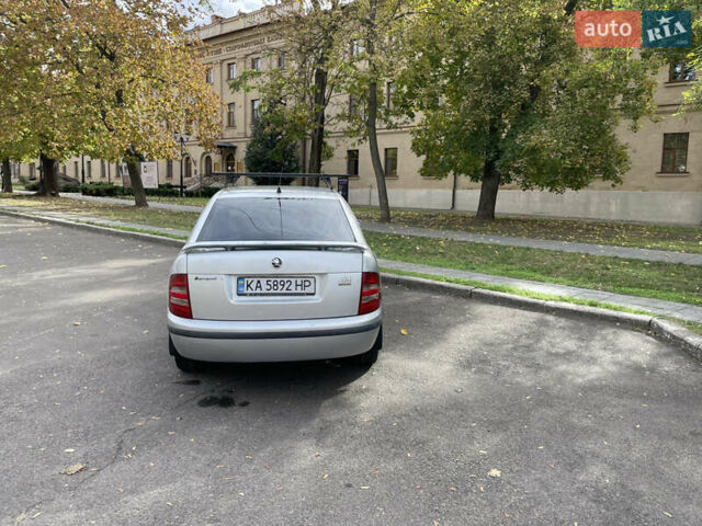 Сірий Шкода Фабія, об'ємом двигуна 1.4 л та пробігом 191 тис. км за 3600 $, фото 4 на Automoto.ua