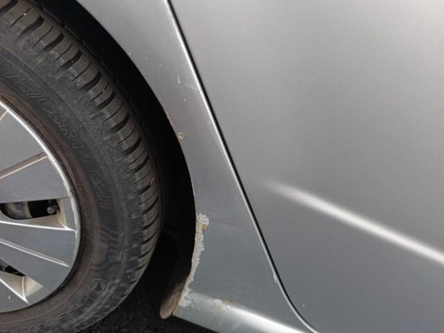 Серый Шкода Фабия, объемом двигателя 1.4 л и пробегом 288 тыс. км за 1888 $, фото 10 на Automoto.ua