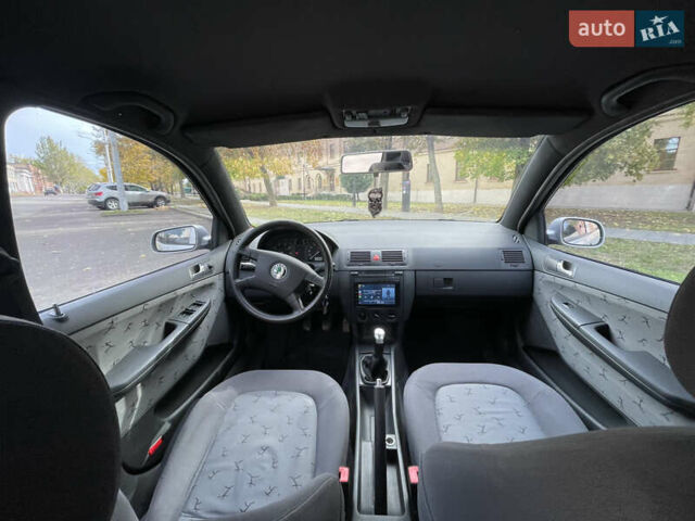 Сірий Шкода Фабія, об'ємом двигуна 1.4 л та пробігом 191 тис. км за 3600 $, фото 6 на Automoto.ua
