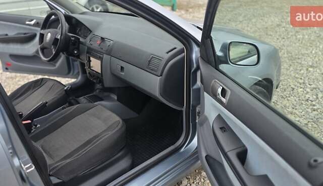 Сірий Шкода Фабія, об'ємом двигуна 1.9 л та пробігом 472 тис. км за 4200 $, фото 22 на Automoto.ua