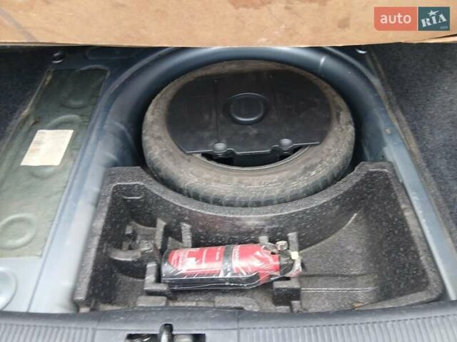 Сірий Шкода Фабія, об'ємом двигуна 1.9 л та пробігом 472 тис. км за 4200 $, фото 26 на Automoto.ua