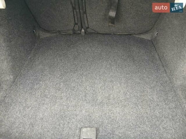 Сірий Шкода Фабія, об'ємом двигуна 1.9 л та пробігом 472 тис. км за 4200 $, фото 33 на Automoto.ua