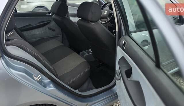Сірий Шкода Фабія, об'ємом двигуна 1.9 л та пробігом 472 тис. км за 4200 $, фото 23 на Automoto.ua