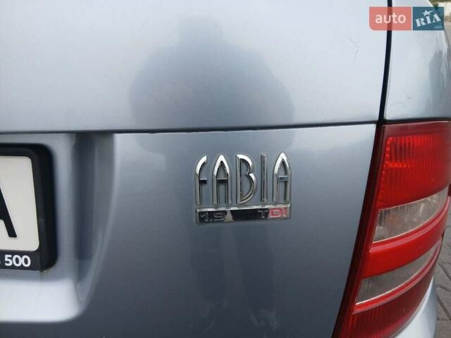 Сірий Шкода Фабія, об'ємом двигуна 1.9 л та пробігом 472 тис. км за 4200 $, фото 27 на Automoto.ua