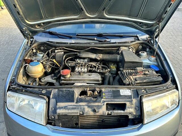 Серый Шкода Фабия, объемом двигателя 1.4 л и пробегом 319 тыс. км за 3400 $, фото 12 на Automoto.ua