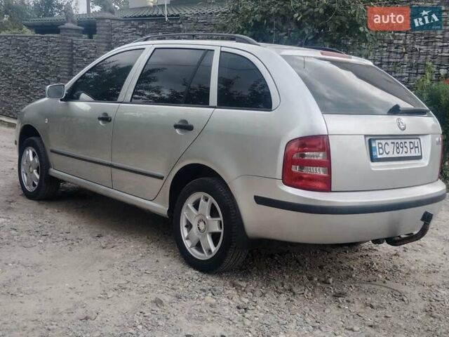 Сірий Шкода Фабія, об'ємом двигуна 1.39 л та пробігом 203 тис. км за 4200 $, фото 12 на Automoto.ua