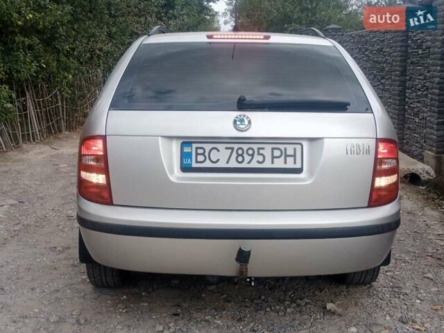 Сірий Шкода Фабія, об'ємом двигуна 1.39 л та пробігом 203 тис. км за 4200 $, фото 7 на Automoto.ua