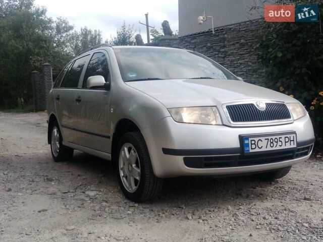 Сірий Шкода Фабія, об'ємом двигуна 1.39 л та пробігом 203 тис. км за 4200 $, фото 1 на Automoto.ua