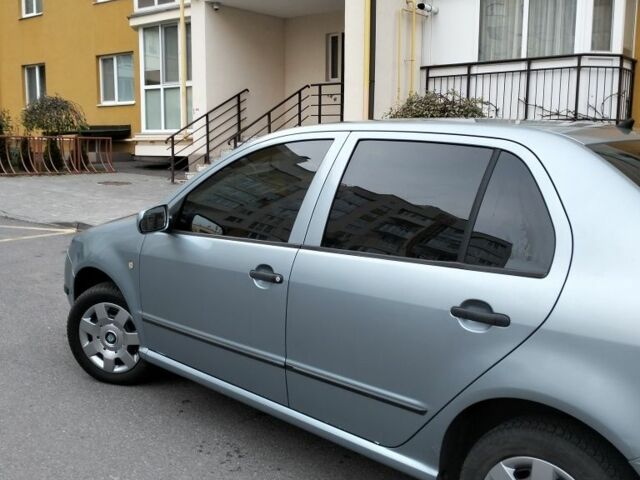 Серый Шкода Фабия, объемом двигателя 1.4 л и пробегом 215 тыс. км за 3600 $, фото 13 на Automoto.ua