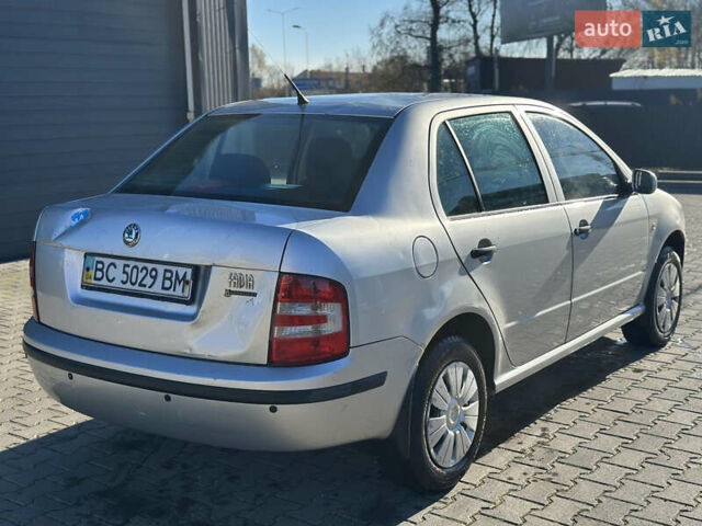 Серый Шкода Фабия, объемом двигателя 1.4 л и пробегом 246 тыс. км за 2950 $, фото 7 на Automoto.ua