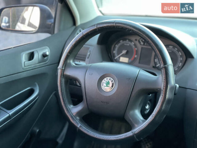 Сірий Шкода Фабія, об'ємом двигуна 1.2 л та пробігом 150 тис. км за 2950 $, фото 19 на Automoto.ua