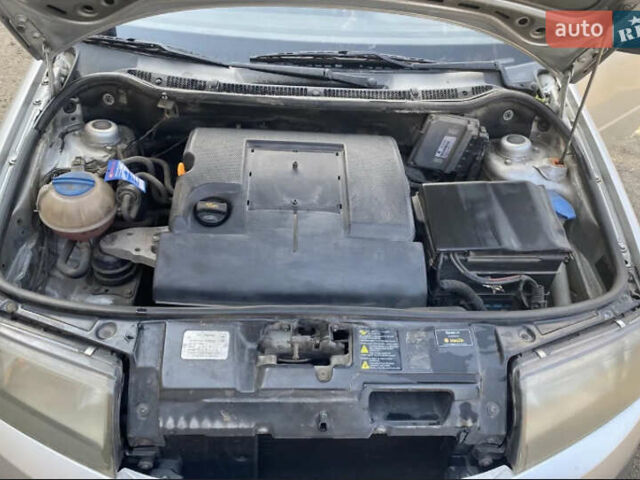 Серый Шкода Фабия, объемом двигателя 1.2 л и пробегом 316 тыс. км за 2900 $, фото 9 на Automoto.ua