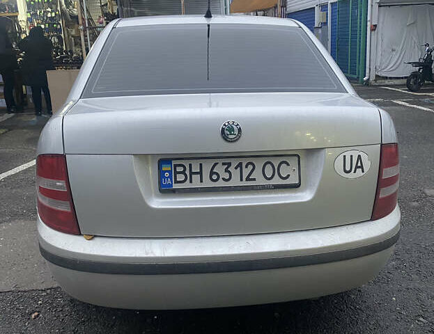 Серый Шкода Фабия, объемом двигателя 1.2 л и пробегом 316 тыс. км за 2900 $, фото 3 на Automoto.ua