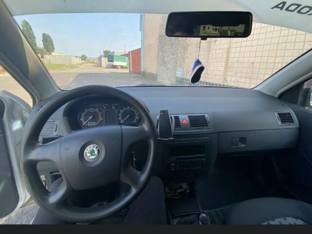 Серый Шкода Фабия, объемом двигателя 1.2 л и пробегом 316 тыс. км за 2900 $, фото 7 на Automoto.ua