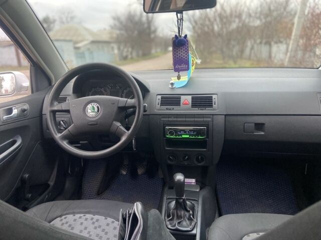 Серый Шкода Фабия, объемом двигателя 1.2 л и пробегом 195 тыс. км за 2850 $, фото 9 на Automoto.ua