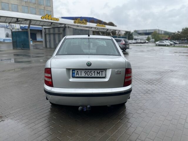 Сірий Шкода Фабія, об'ємом двигуна 1.4 л та пробігом 300 тис. км за 2650 $, фото 5 на Automoto.ua