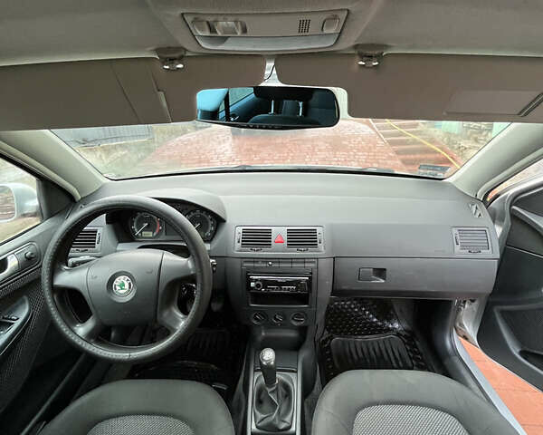 Сірий Шкода Фабія, об'ємом двигуна 1.2 л та пробігом 175 тис. км за 3500 $, фото 12 на Automoto.ua