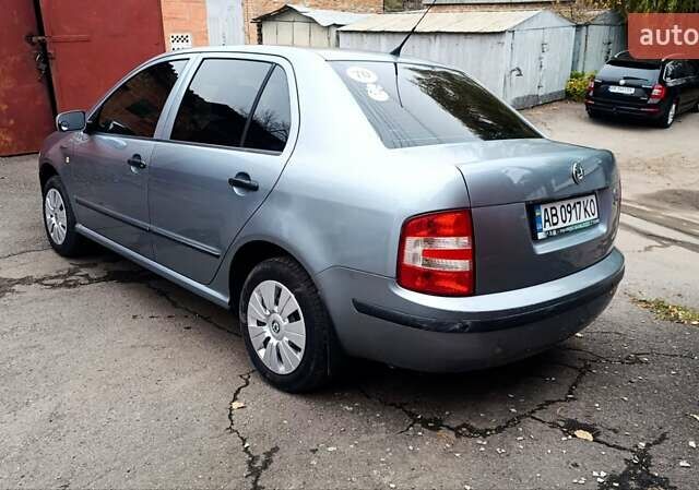 Серый Шкода Фабия, объемом двигателя 1.4 л и пробегом 239 тыс. км за 3900 $, фото 9 на Automoto.ua