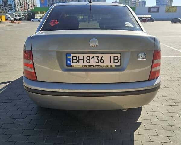 Сірий Шкода Фабія, об'ємом двигуна 1.2 л та пробігом 182 тис. км за 4000 $, фото 3 на Automoto.ua