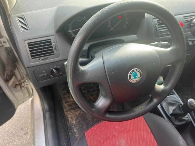 Сірий Шкода Фабія, об'ємом двигуна 1.2 л та пробігом 289 тис. км за 2400 $, фото 8 на Automoto.ua