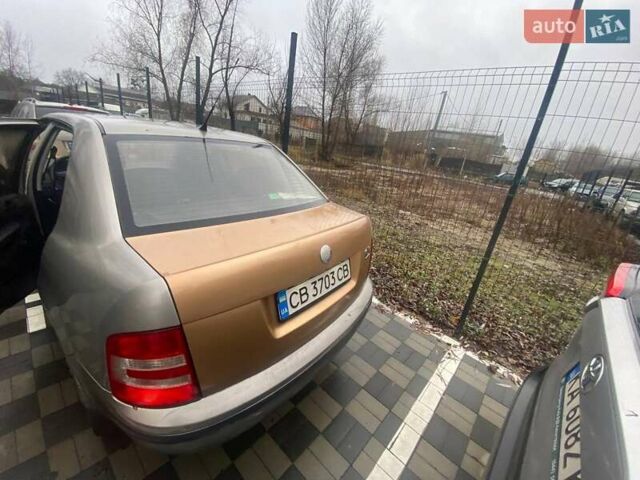 Серый Шкода Фабия, объемом двигателя 1.2 л и пробегом 390 тыс. км за 2000 $, фото 4 на Automoto.ua