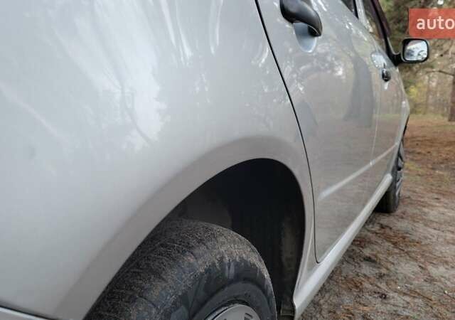 Серый Шкода Фабия, объемом двигателя 1.2 л и пробегом 220 тыс. км за 3300 $, фото 8 на Automoto.ua