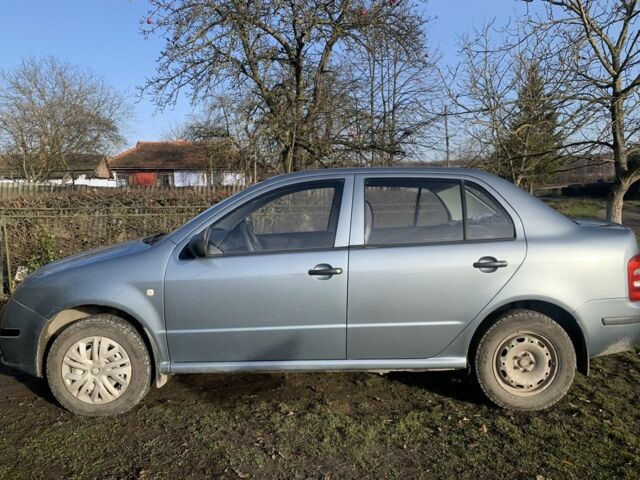 Серый Шкода Фабия, объемом двигателя 1.2 л и пробегом 208 тыс. км за 4000 $, фото 2 на Automoto.ua