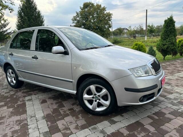 Сірий Шкода Фабія, об'ємом двигуна 1.4 л та пробігом 246 тис. км за 4650 $, фото 5 на Automoto.ua