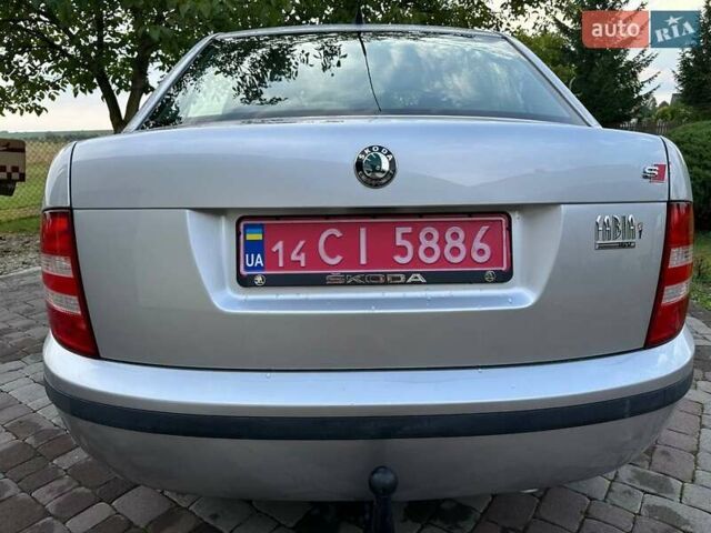 Серый Шкода Фабия, объемом двигателя 1.4 л и пробегом 245 тыс. км за 4450 $, фото 16 на Automoto.ua