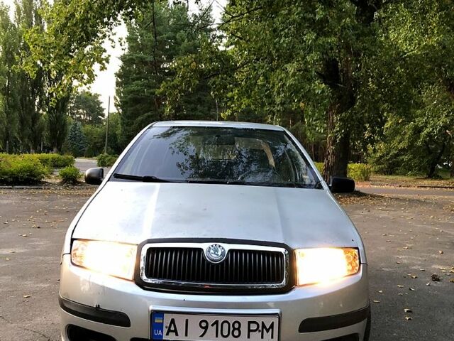 Серый Шкода Фабия, объемом двигателя 1.2 л и пробегом 240 тыс. км за 2999 $, фото 4 на Automoto.ua