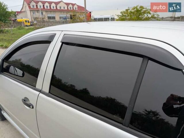 Сірий Шкода Фабія, об'ємом двигуна 1.2 л та пробігом 170 тис. км за 3800 $, фото 70 на Automoto.ua