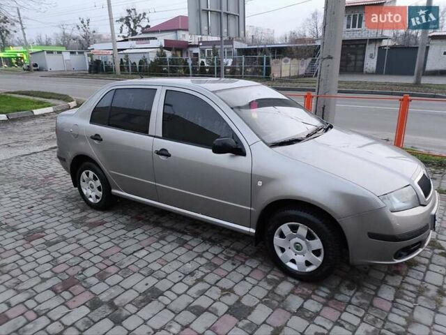 Серый Шкода Фабия, объемом двигателя 1.2 л и пробегом 48 тыс. км за 5300 $, фото 15 на Automoto.ua