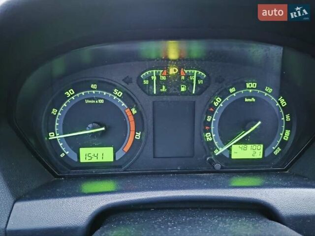 Серый Шкода Фабия, объемом двигателя 1.2 л и пробегом 48 тыс. км за 5300 $, фото 36 на Automoto.ua