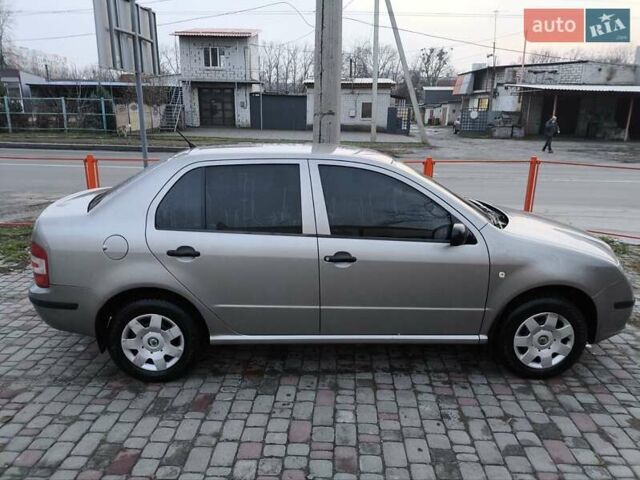 Серый Шкода Фабия, объемом двигателя 1.2 л и пробегом 48 тыс. км за 5300 $, фото 10 на Automoto.ua